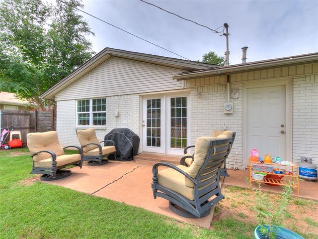 735 Sunset Drive, Edmond, OK 73003