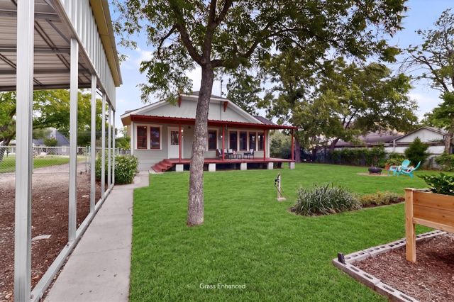 905 Howard ST, Taylor, TX 76574