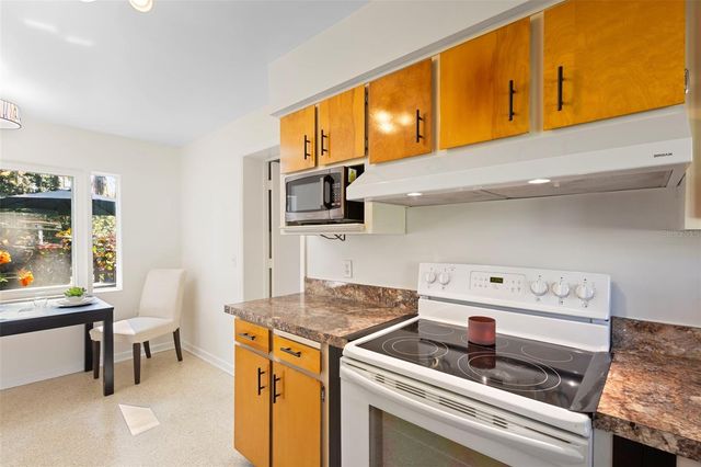 353 LAKE CRESCENT DRIVE, Debary, FL 32713