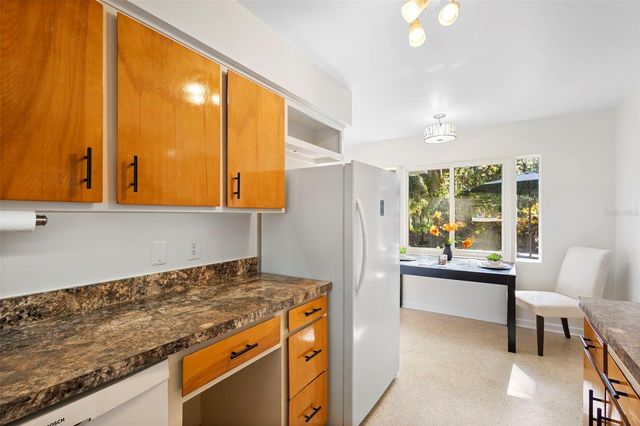 353 LAKE CRESCENT DRIVE, Debary, FL 32713