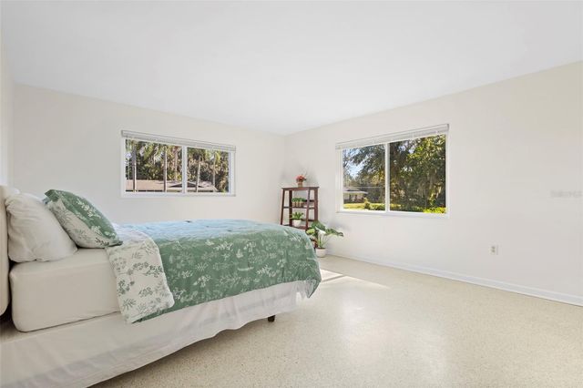 353 LAKE CRESCENT DRIVE, Debary, FL 32713