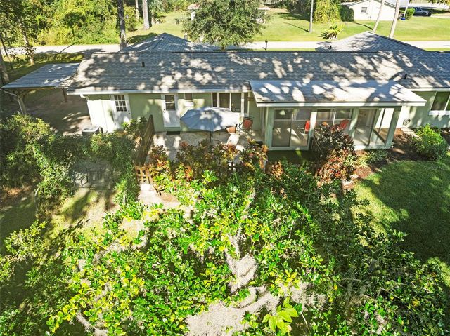 353 LAKE CRESCENT DRIVE, Debary, FL 32713
