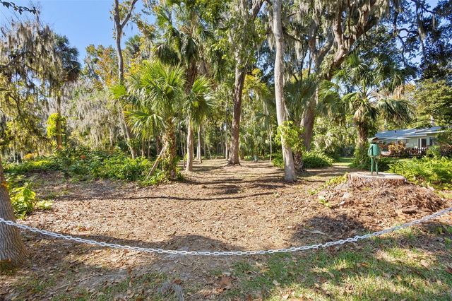 353 LAKE CRESCENT DRIVE, Debary, FL 32713