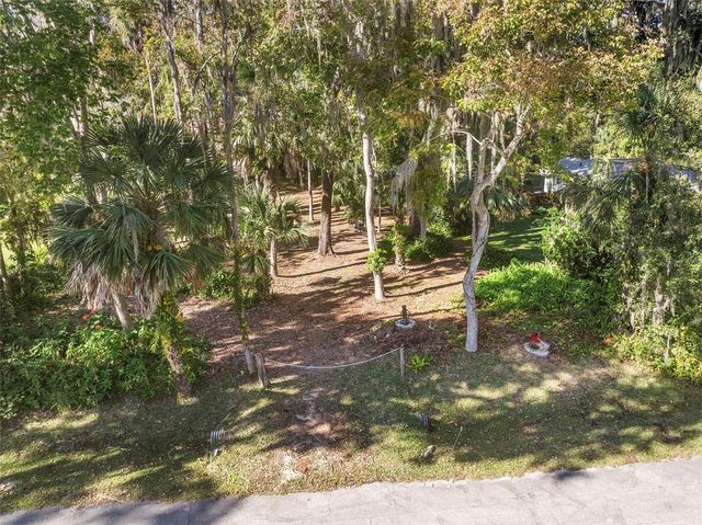 353 LAKE CRESCENT DRIVE, Debary, FL 32713