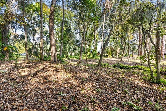 353 LAKE CRESCENT DRIVE, Debary, FL 32713