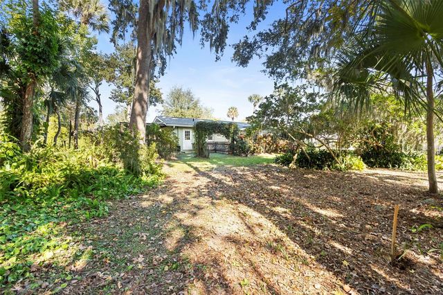 353 LAKE CRESCENT DRIVE, Debary, FL 32713