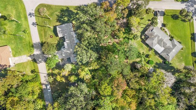 353 LAKE CRESCENT DRIVE, Debary, FL 32713