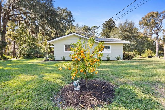 353 LAKE CRESCENT DRIVE, Debary, FL 32713