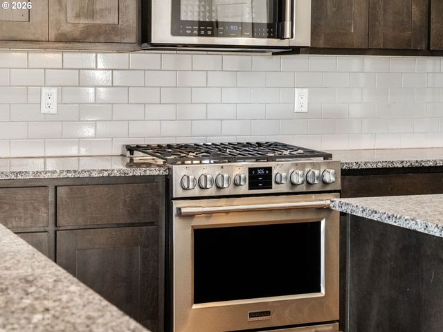 3921 Ne TACOMA Ct, Camas, WA 98607