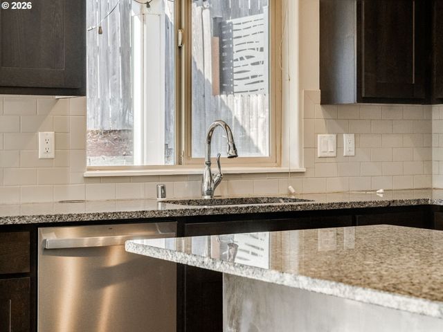 3921 Ne TACOMA Ct, Camas, WA 98607