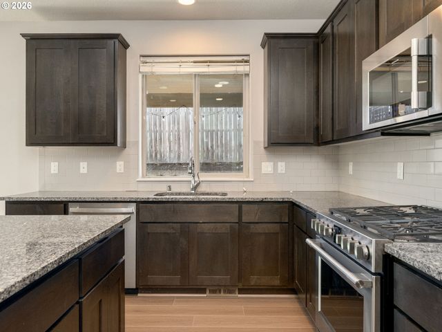 3921 Ne TACOMA Ct, Camas, WA 98607