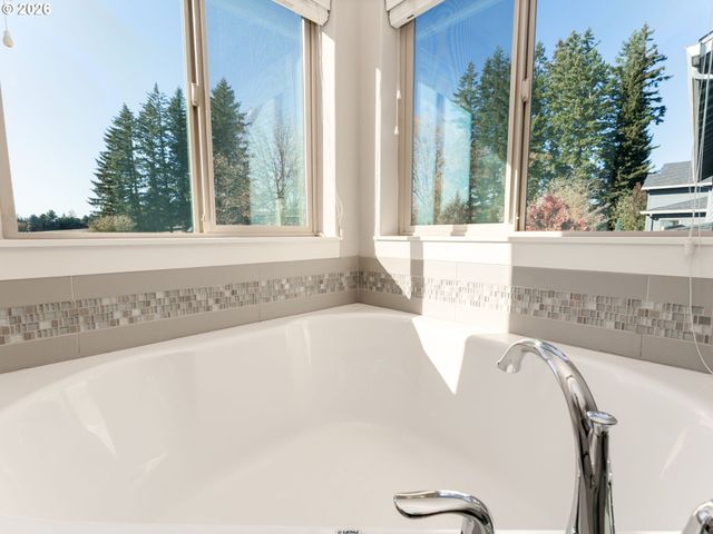 3921 Ne TACOMA Ct, Camas, WA 98607
