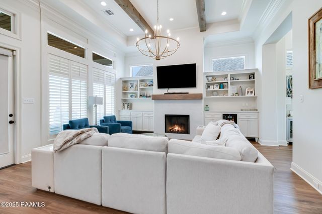 104 Sleeply View Drive, Broussard, LA 70518