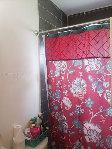 2865 NW 22nd Avenue, Miami, FL 33142