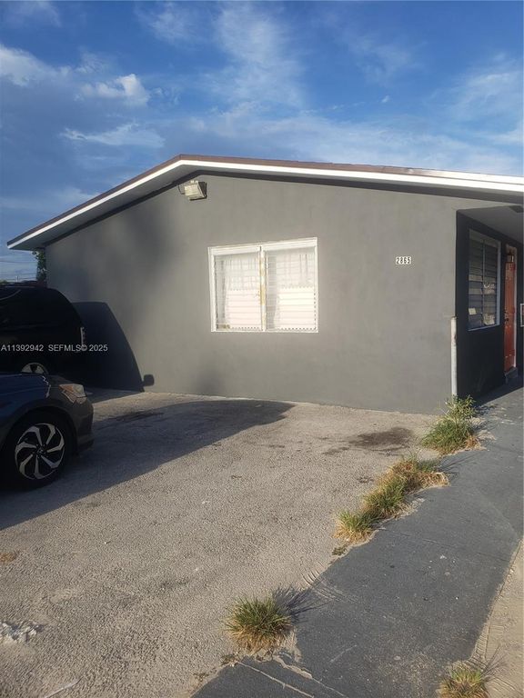 2865 NW 22nd Avenue, Miami, FL 33142