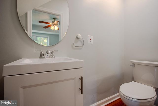 714 FOUR MILE RD, Alexandria, VA 22305