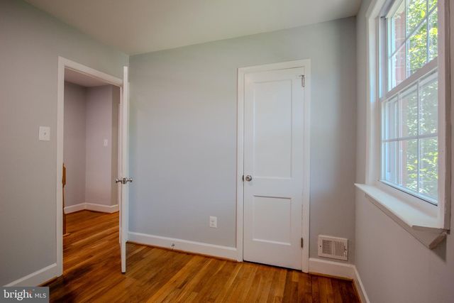 714 FOUR MILE RD, Alexandria, VA 22305