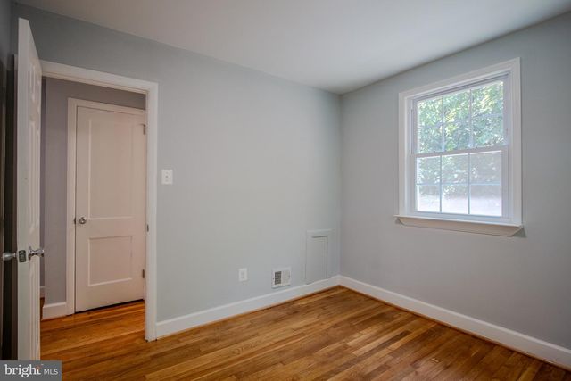 714 FOUR MILE RD, Alexandria, VA 22305