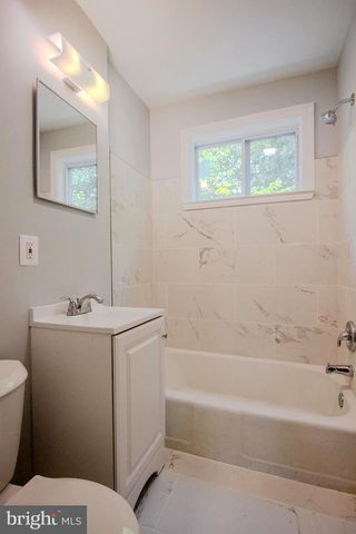 714 FOUR MILE RD, Alexandria, VA 22305