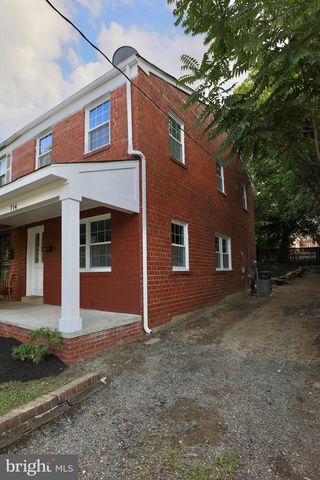 714 FOUR MILE RD, Alexandria, VA 22305