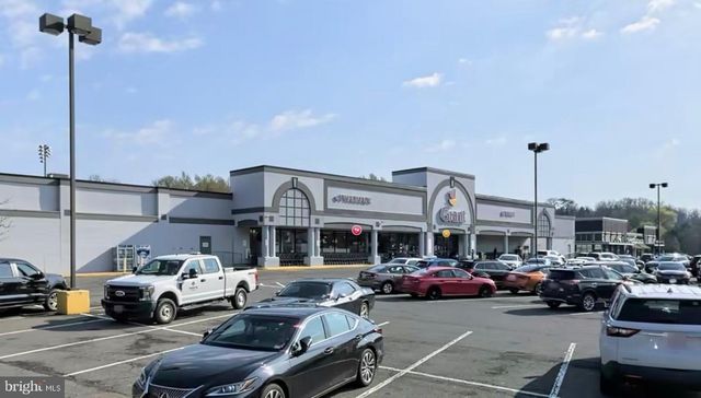 714 FOUR MILE RD, Alexandria, VA 22305