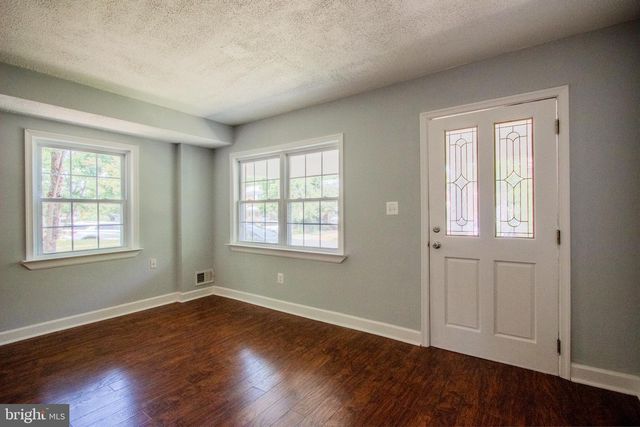 714 FOUR MILE RD, Alexandria, VA 22305