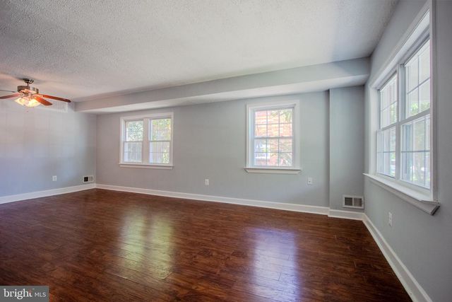 714 FOUR MILE RD, Alexandria, VA 22305
