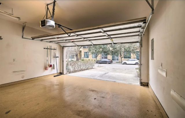 1006 Rochow Street A, Houston, TX 77019