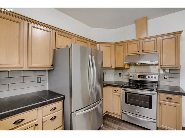 15110 Se EVERGREEN Dr, Portland, OR 97236