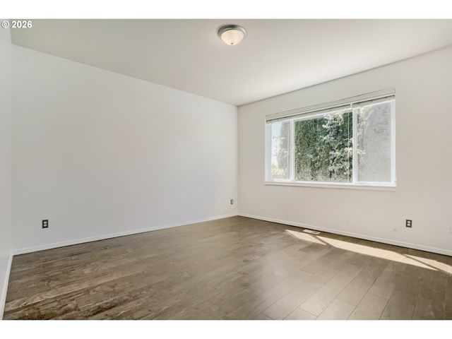 15110 Se EVERGREEN Dr, Portland, OR 97236