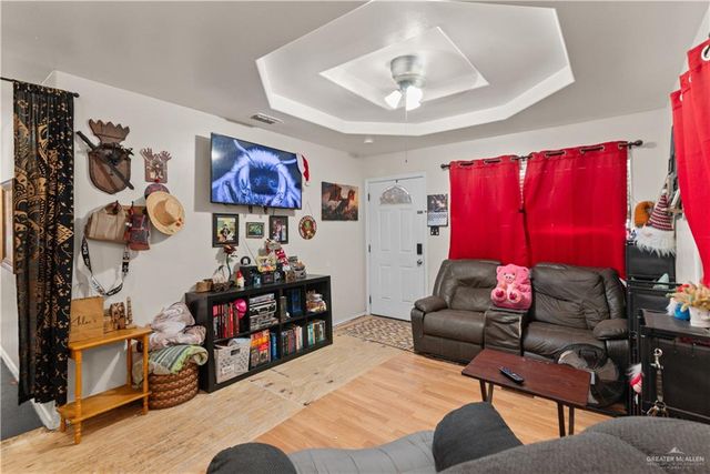 915 E Los Ebanos Street, San Juan, TX 78589