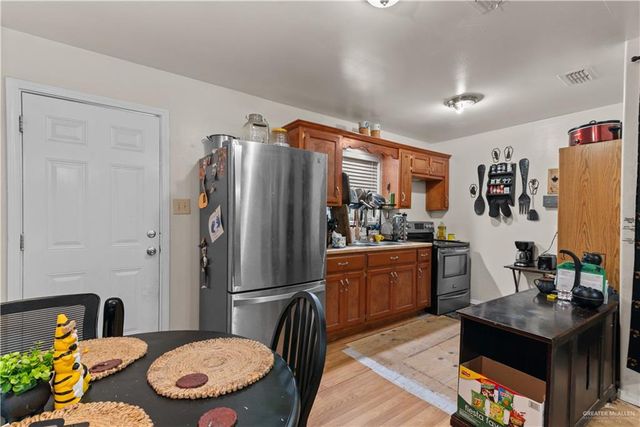 915 E Los Ebanos Street, San Juan, TX 78589