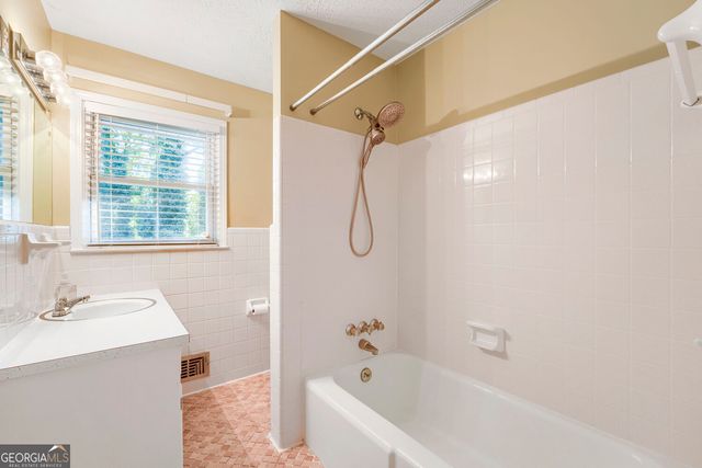 3840 Yates Drive, Lithia Springs, GA 30122