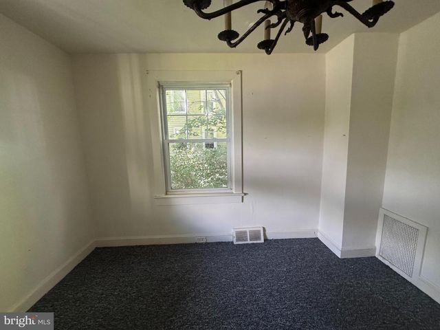 472 CONNECTICUT AVE, Hamilton, NJ 08629