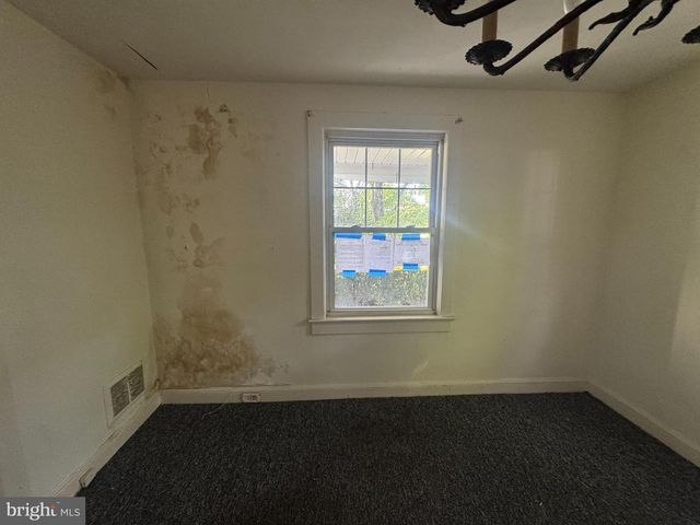 472 CONNECTICUT AVE, Hamilton, NJ 08629