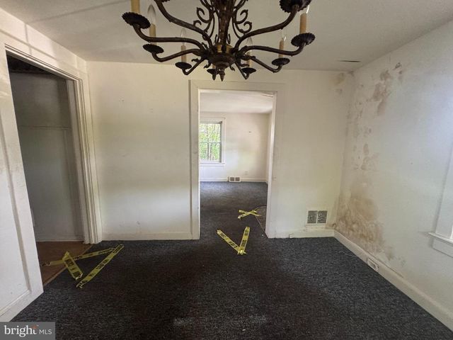 472 CONNECTICUT AVE, Hamilton, NJ 08629