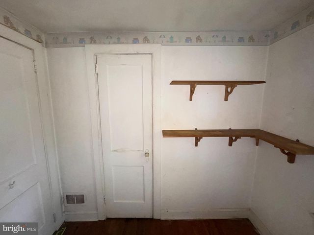 472 CONNECTICUT AVE, Hamilton, NJ 08629