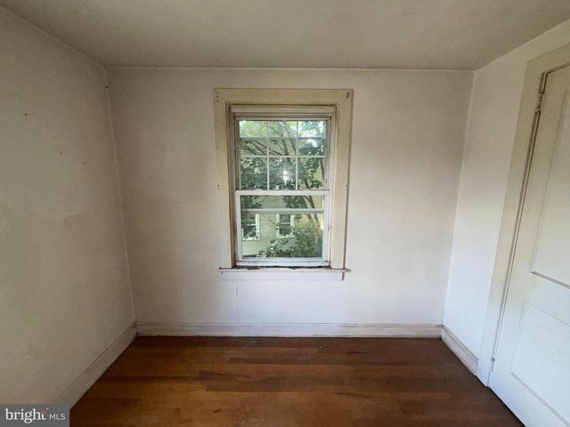 472 CONNECTICUT AVE, Hamilton, NJ 08629
