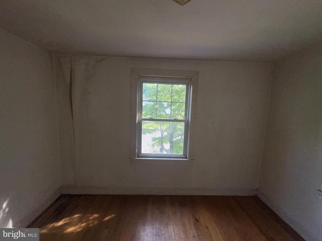 472 CONNECTICUT AVE, Hamilton, NJ 08629