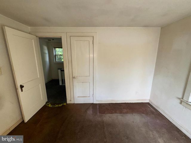 472 CONNECTICUT AVE, Hamilton, NJ 08629