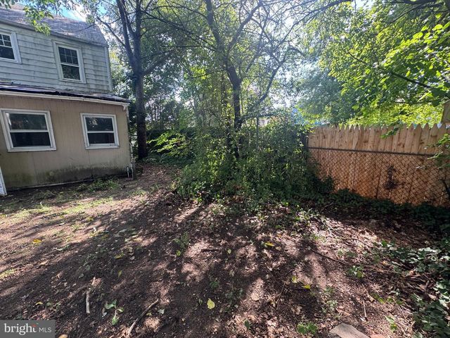 472 CONNECTICUT AVE, Hamilton, NJ 08629