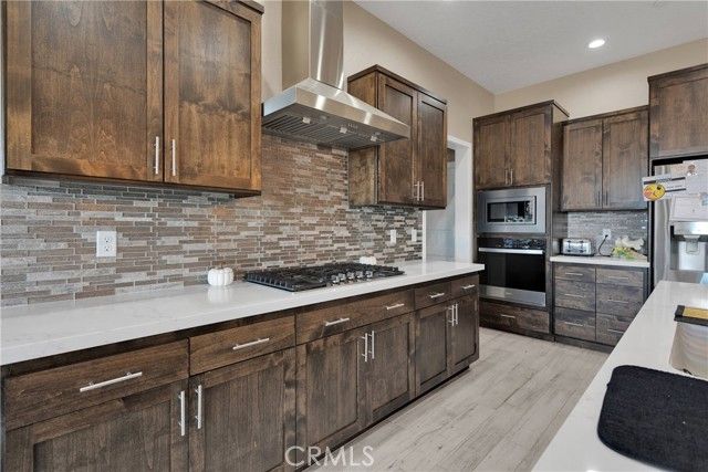 12752 Farmington Street, Oak Hills, CA 92344