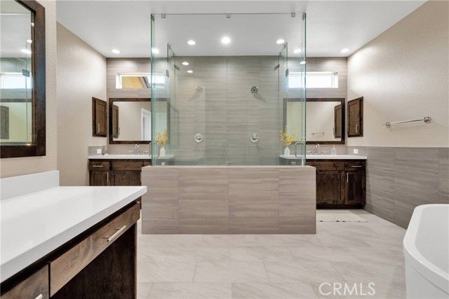 12752 Farmington Street, Oak Hills, CA 92344