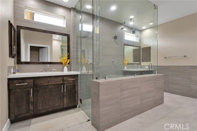 12752 Farmington Street, Oak Hills, CA 92344