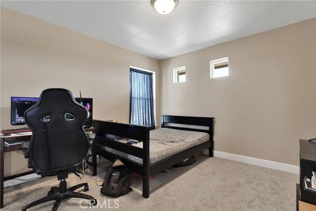 12752 Farmington Street, Oak Hills, CA 92344