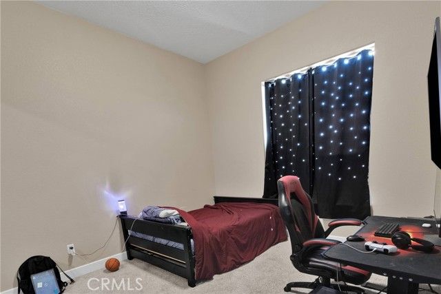 12752 Farmington Street, Oak Hills, CA 92344