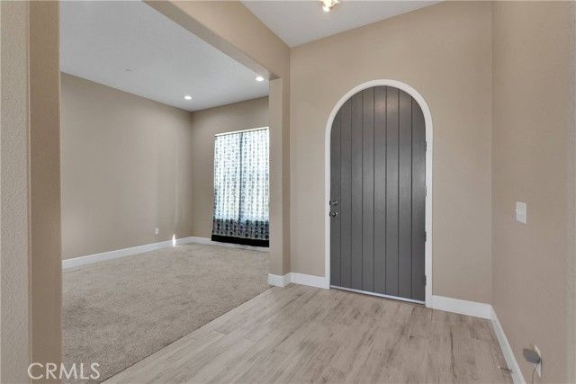 12752 Farmington Street, Oak Hills, CA 92344