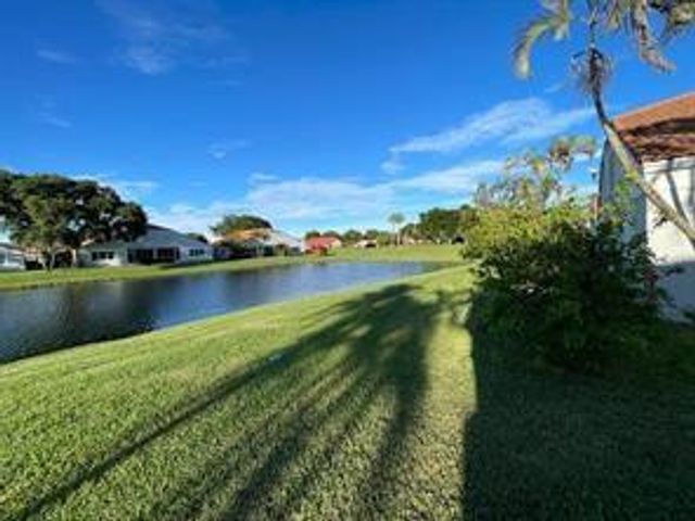 8045 Clear Shores Circle 8045, Delray Beach, FL 33446