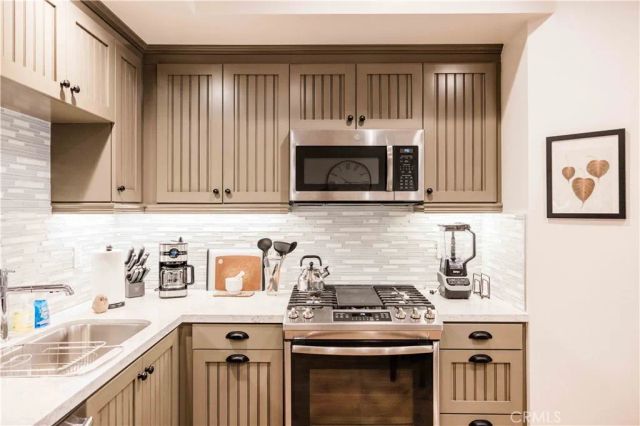 627 Deep Valley Drive 216, Rolling Hills Estates, CA 90274