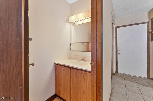 6042 Callaway Circle 5, Youngstown, OH 44515